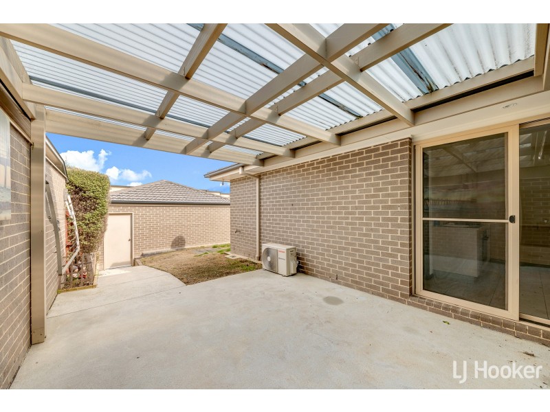 24 Salisbury Street, Casey ACT 2913