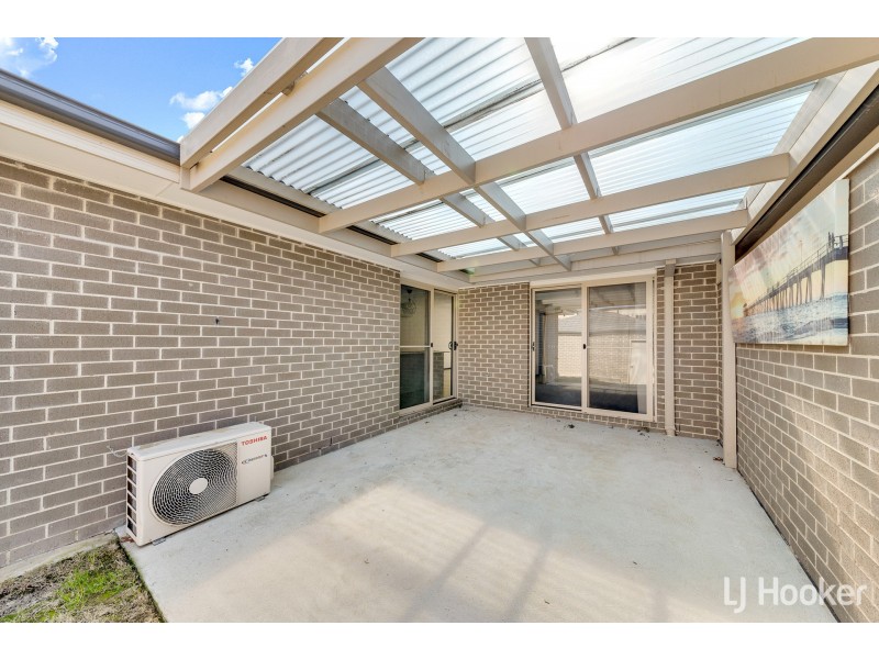 24 Salisbury Street, Casey ACT 2913