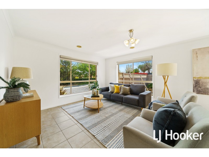 11 Hedger Street, Dunlop ACT 2615