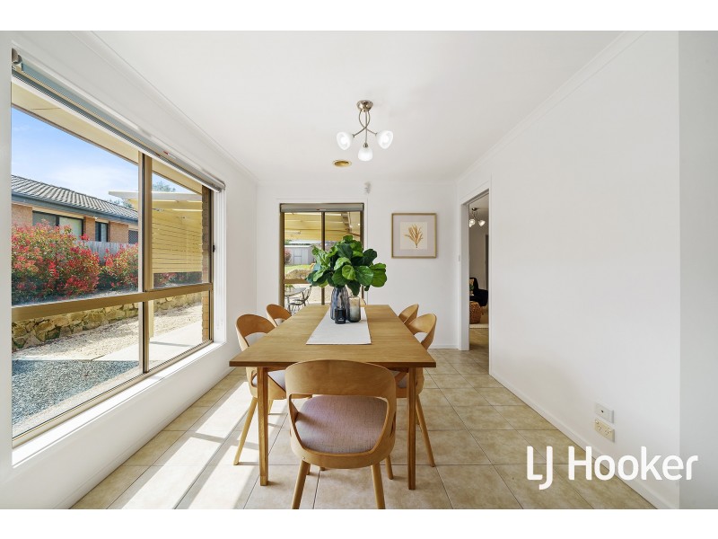 11 Hedger Street, Dunlop ACT 2615