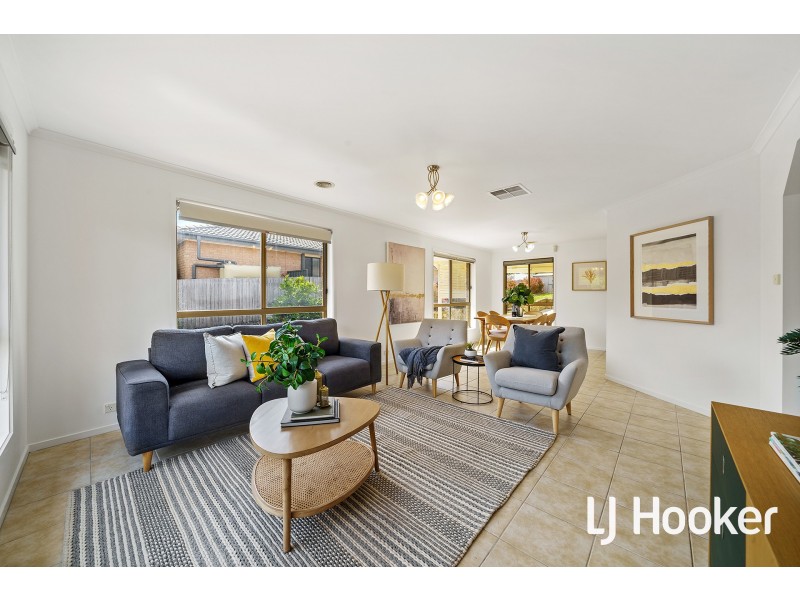 11 Hedger Street, Dunlop ACT 2615