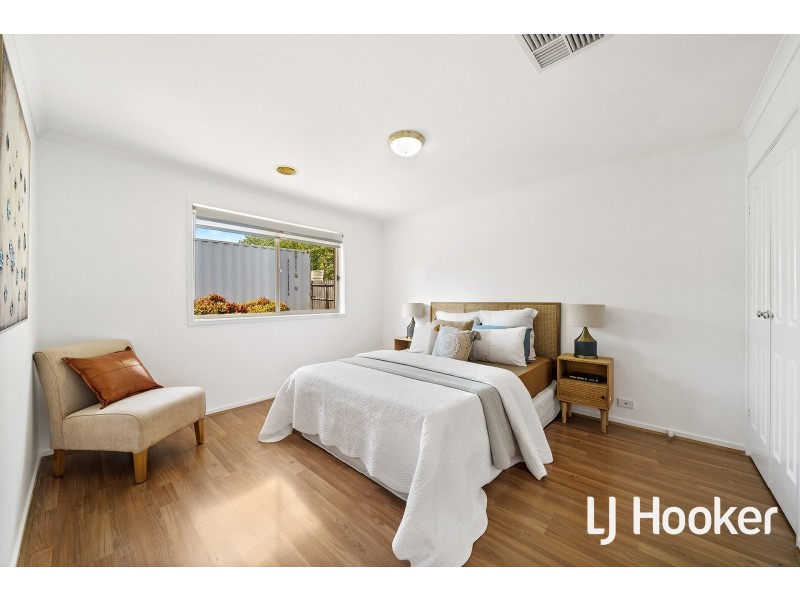 11 Hedger Street, Dunlop ACT 2615