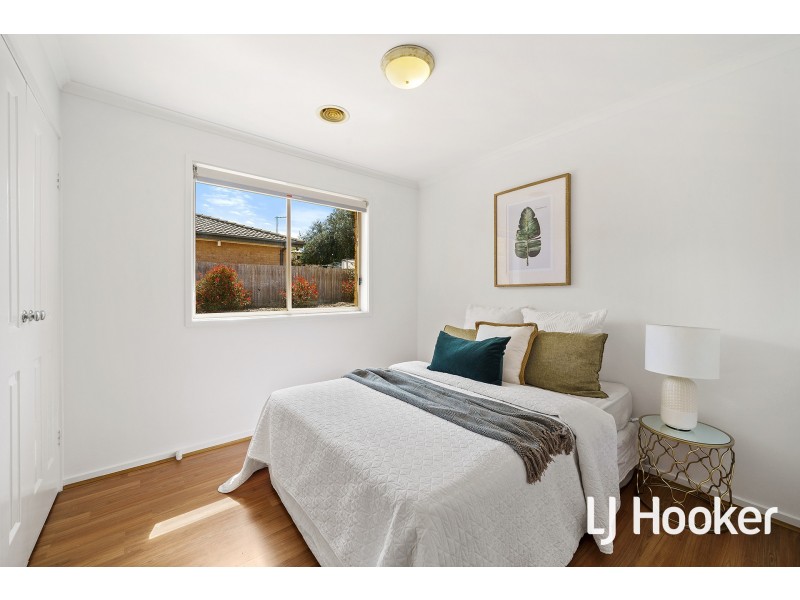 11 Hedger Street, Dunlop ACT 2615