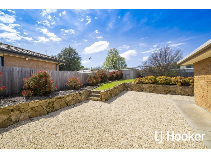 11 Hedger Street, Dunlop ACT 2615