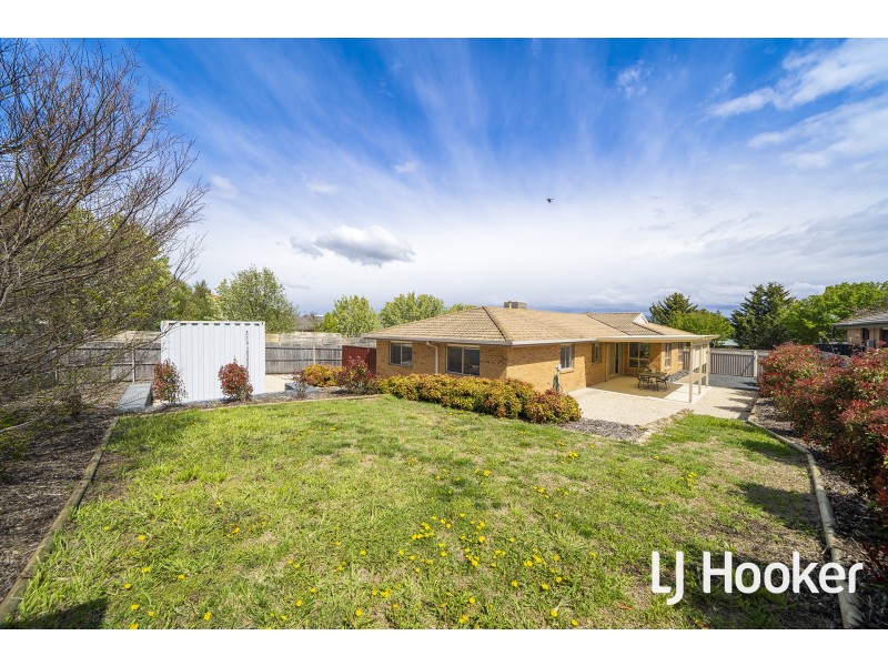 11 Hedger Street, Dunlop ACT 2615