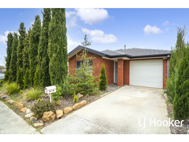 34 Rowland Street, Macgregor ACT 2615