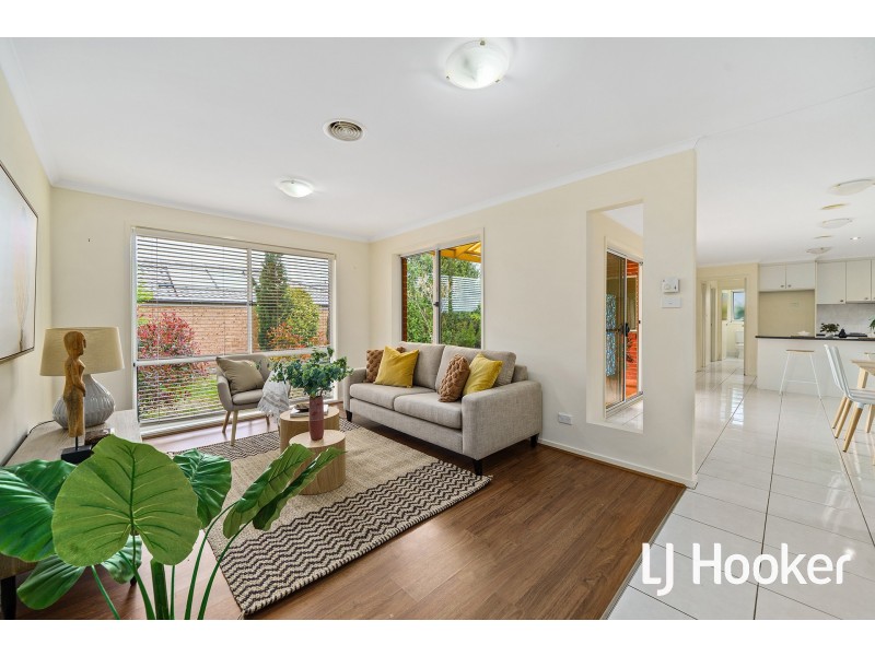34 Rowland Street, Macgregor ACT 2615