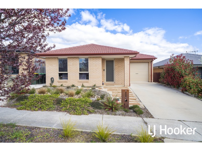 7 Audrey Cahn Street, Macgregor ACT 2615