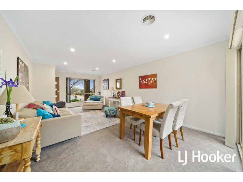 26 Siroset Close, Dunlop ACT 2615