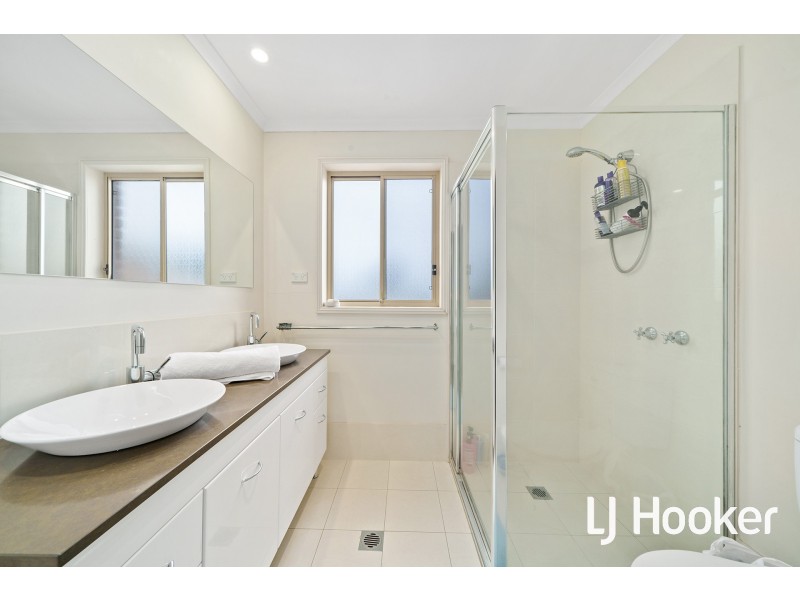 26 Siroset Close, Dunlop ACT 2615