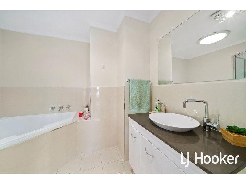 26 Siroset Close, Dunlop ACT 2615