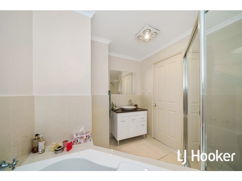 26 Siroset Close, Dunlop ACT 2615