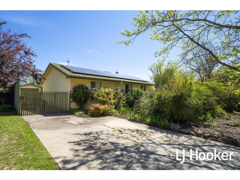 33 Pickworth Street, Holt ACT 2615