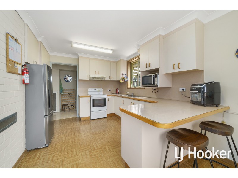33 Pickworth Street, Holt ACT 2615