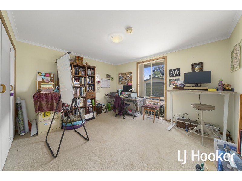 33 Pickworth Street, Holt ACT 2615