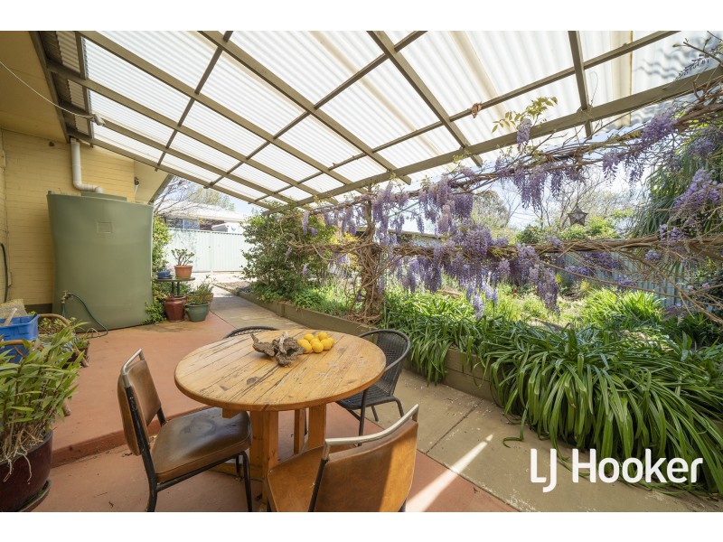 33 Pickworth Street, Holt ACT 2615