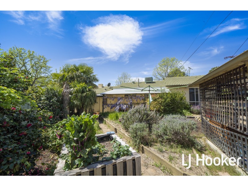 33 Pickworth Street, Holt ACT 2615