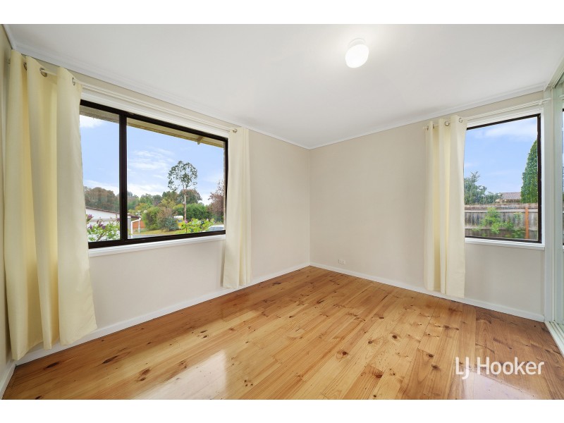 9 Donnison Place, Charnwood ACT 2615