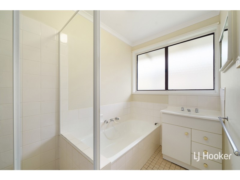 9 Donnison Place, Charnwood ACT 2615