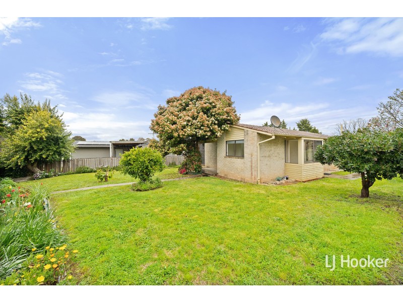 9 Donnison Place, Charnwood ACT 2615