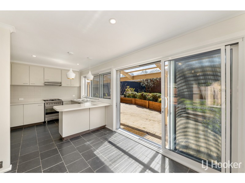 3 Summerville Crescent, Florey ACT 2615