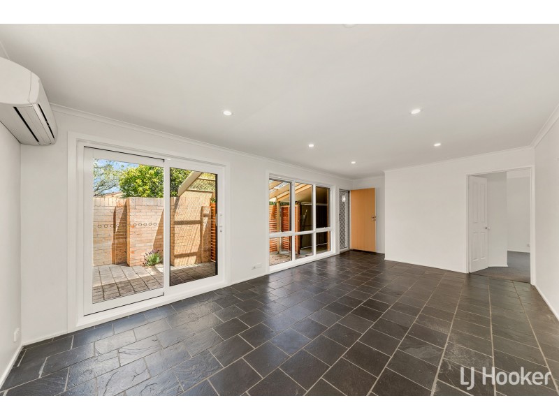 3 Summerville Crescent, Florey ACT 2615