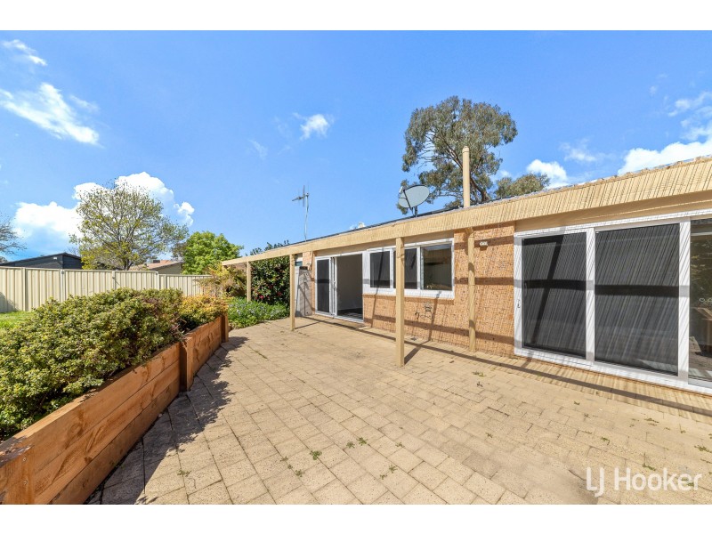 3 Summerville Crescent, Florey ACT 2615