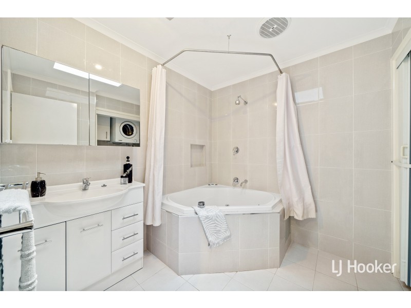 18/15 John Cleland Crescent, Florey ACT 2615