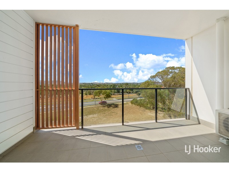 50/1 Anthony Rolfe Avenue, Gungahlin ACT 2912