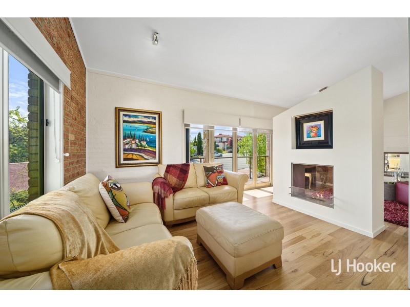 11 Cockerill Place, Mckellar ACT 2617