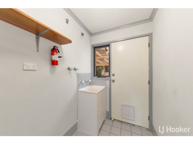 9 Thornhill Crescent, Dunlop ACT 2615