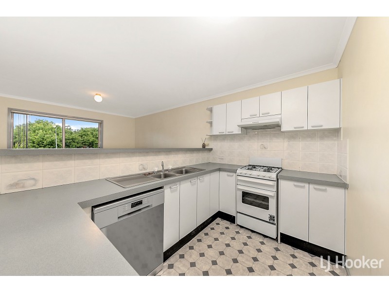 9 Thornhill Crescent, Dunlop ACT 2615