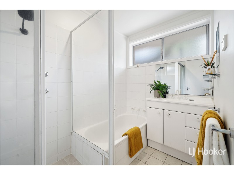 15 Findlay Street, Higgins ACT 2615