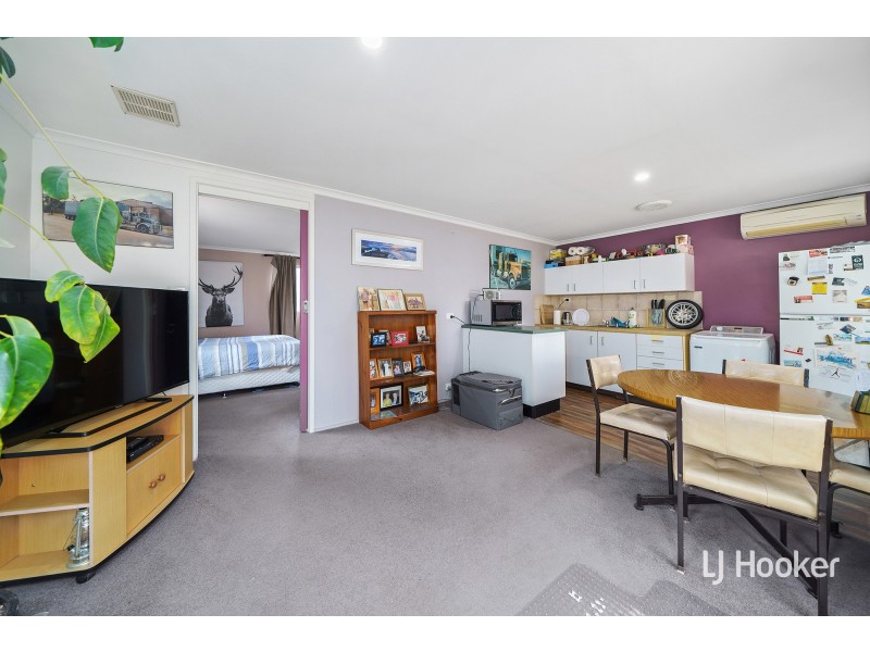 15 Findlay Street, Higgins ACT 2615