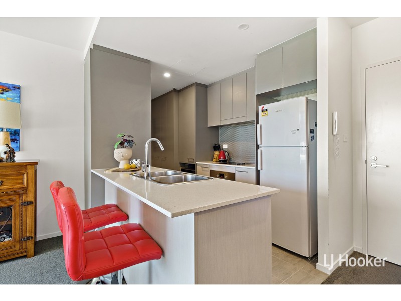 33/7 Irving Street, Phillip ACT 2606