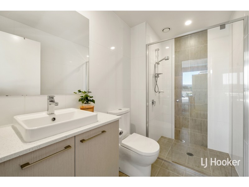 33/7 Irving Street, Phillip ACT 2606