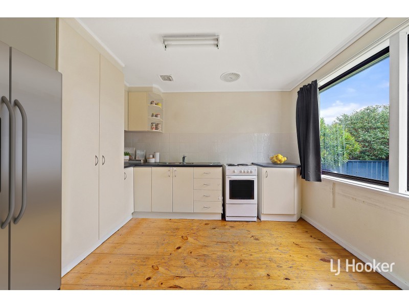15 Donnison Place, Charnwood ACT 2615