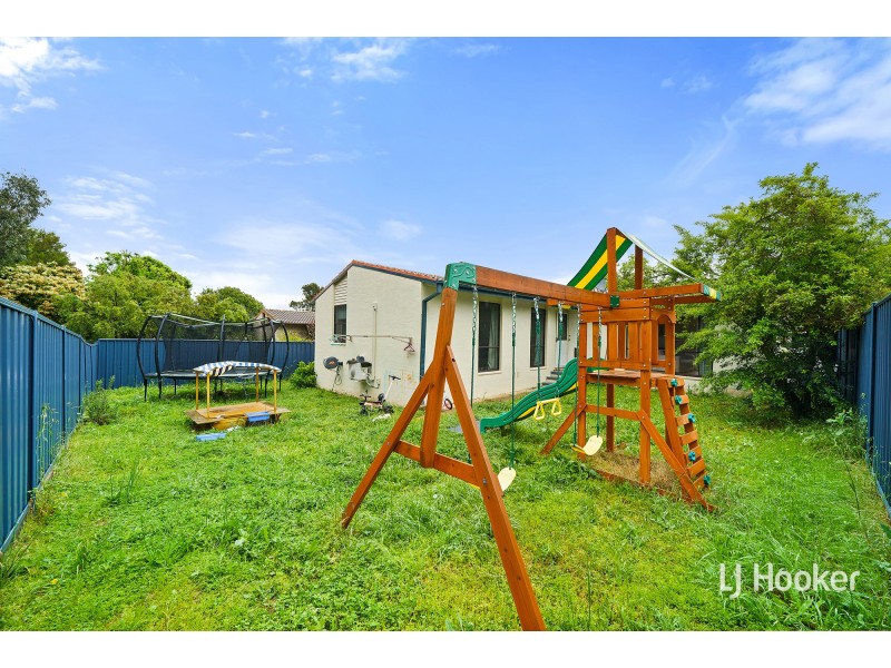 15 Donnison Place, Charnwood ACT 2615