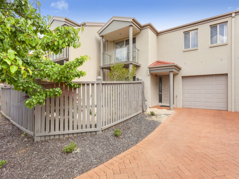 55/44 Lampard Circuit, Bruce ACT 2617