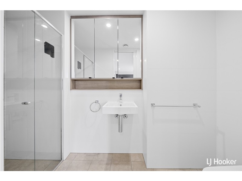 64/115 Canberra Avenue, Griffith ACT 2603