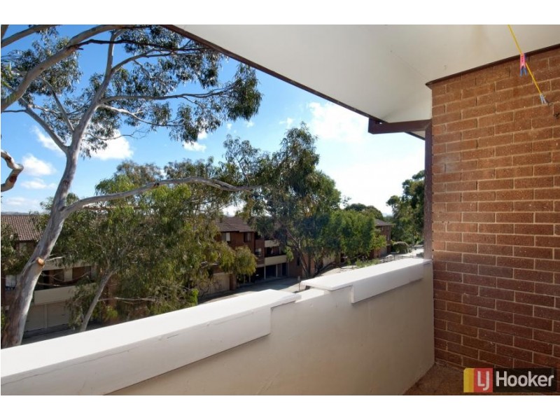 2/30 Springvale Drive, Hawker ACT 2614