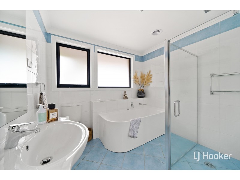 52 Attiwell Circuit, Kambah ACT 2902