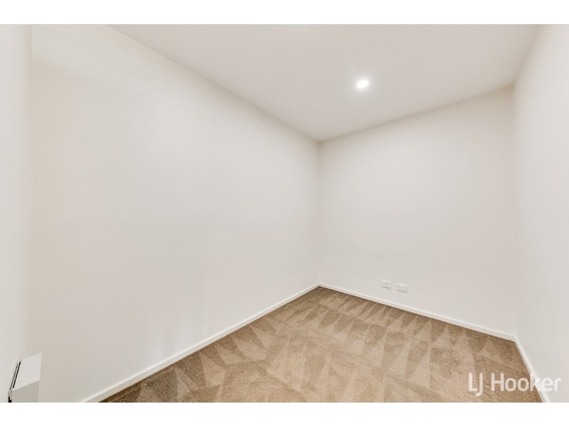 122/230 Flemington Road, Harrison ACT 2914