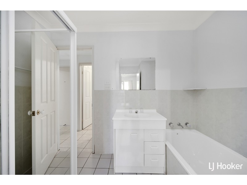 107 Archdall Street, Dunlop ACT 2615