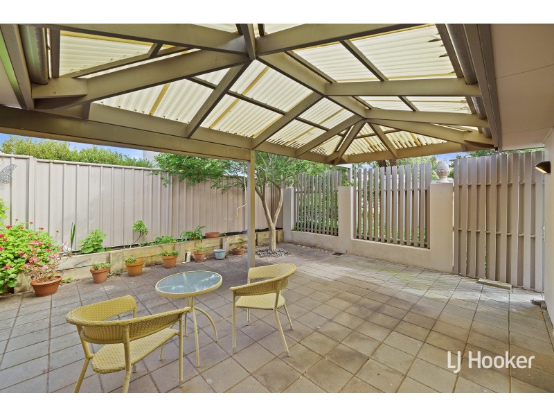 8/9 Tasman Place, Lyons ACT 2606