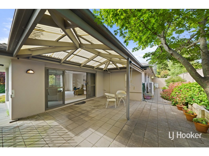 8/9 Tasman Place, Lyons ACT 2606