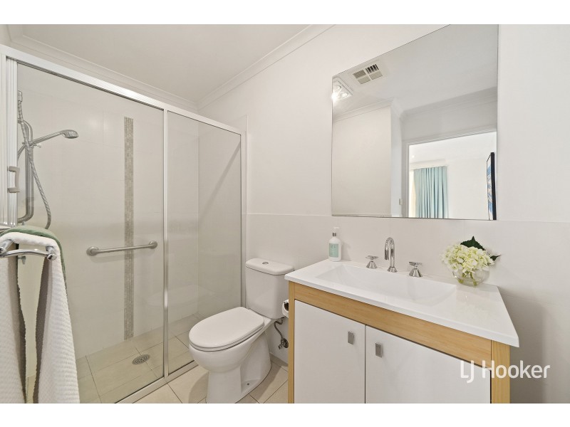 8/9 Tasman Place, Lyons ACT 2606