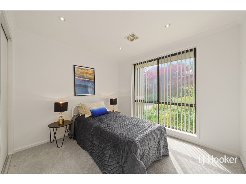 8/9 Tasman Place, Lyons ACT 2606