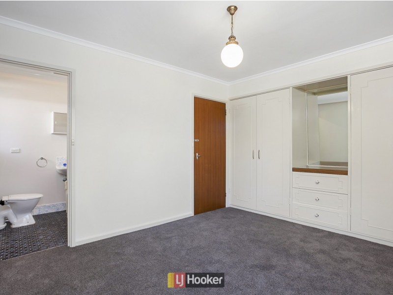 100 O’Loghlen Street, Latham ACT 2615