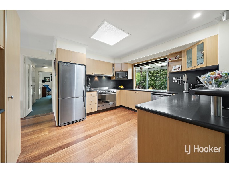 16 Bowley Place, Florey ACT 2615
